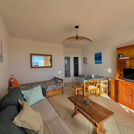 En Bord De Avec Terrasse Et Parking - Fr-1-816-38 Ле-Лаванду